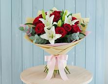 Букет цветов из:  Лилии и Розы #REPLACE_PRED# Рыбаки
