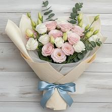 Букет цветов из:  Лизиантусы в Рыбаки