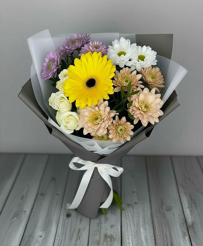 Букет цветов из: Розы, Герберы и Хризантемы в Рыбаки