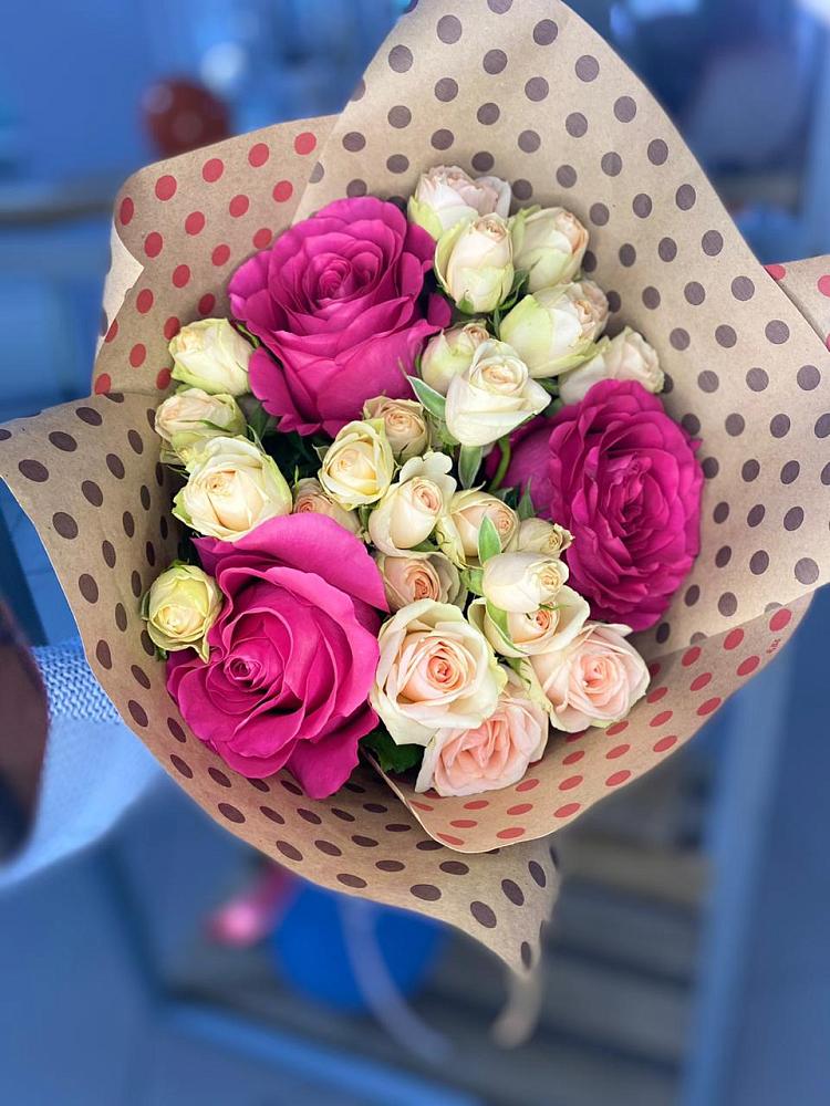 Букет цветов из: Розы в Рыбаки