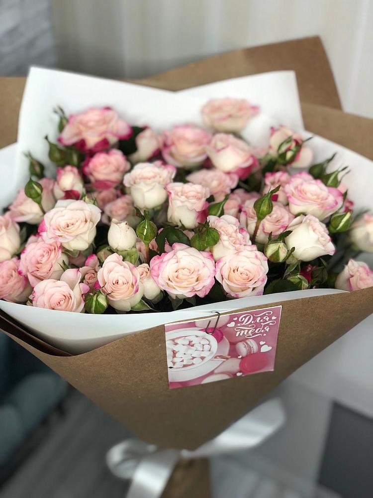 Букет цветов из: Розы в Рыбаки