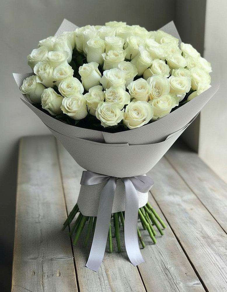 Букет 35 Белых роз в Рыбаки