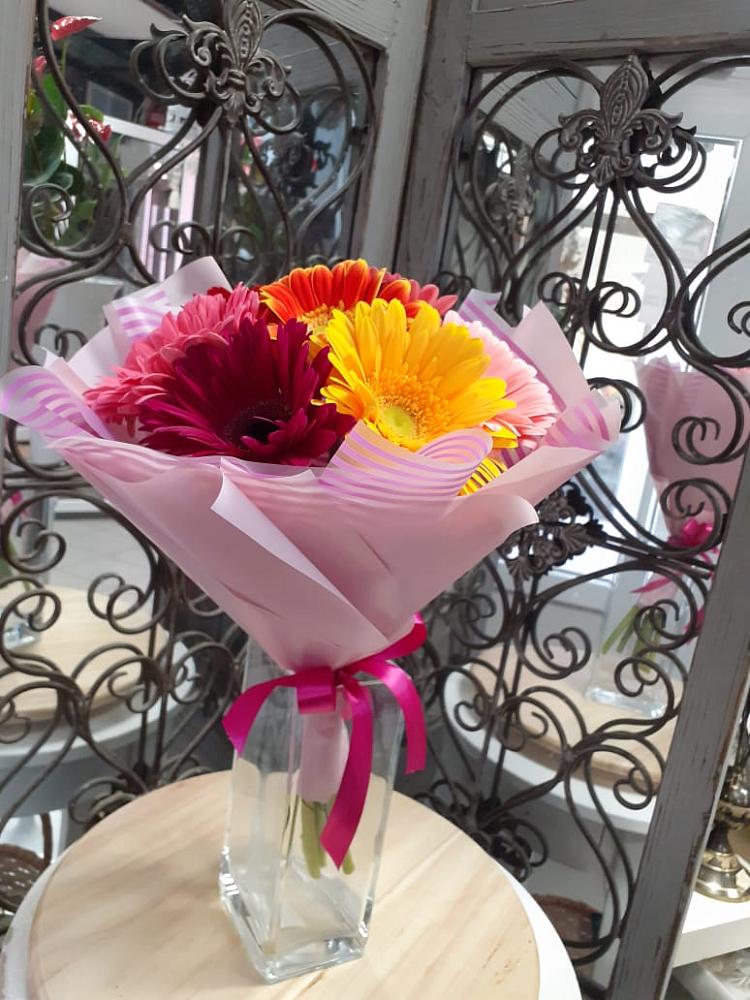 Букет цветов из: Герберы в Рыбаки