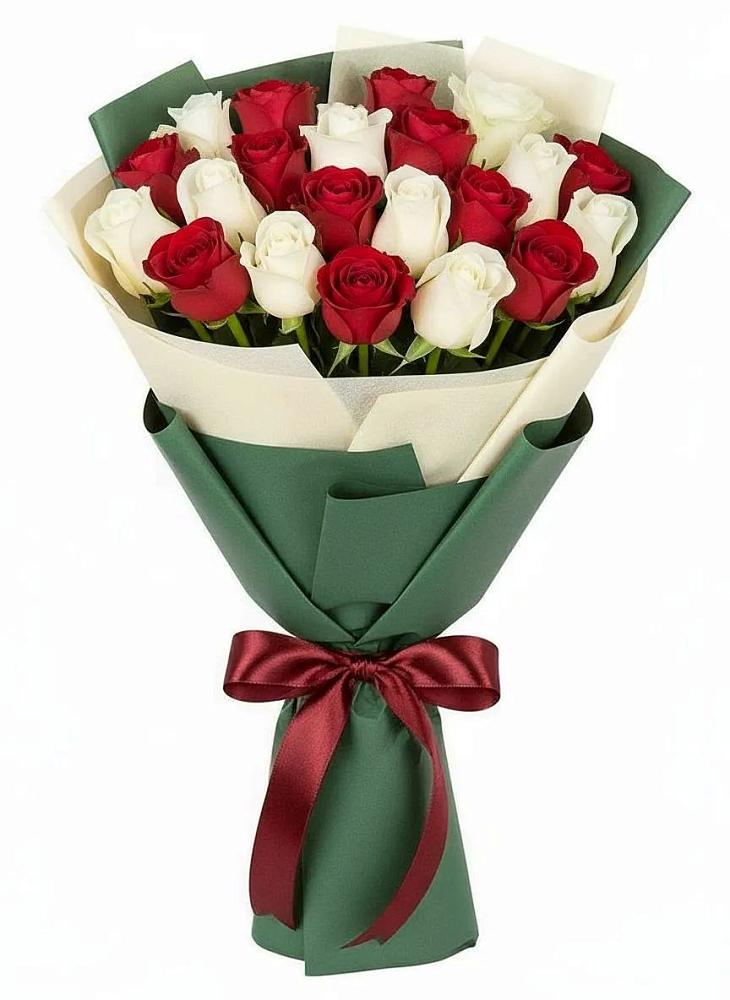Букет Микс из красных и белых роз в Рыбаки