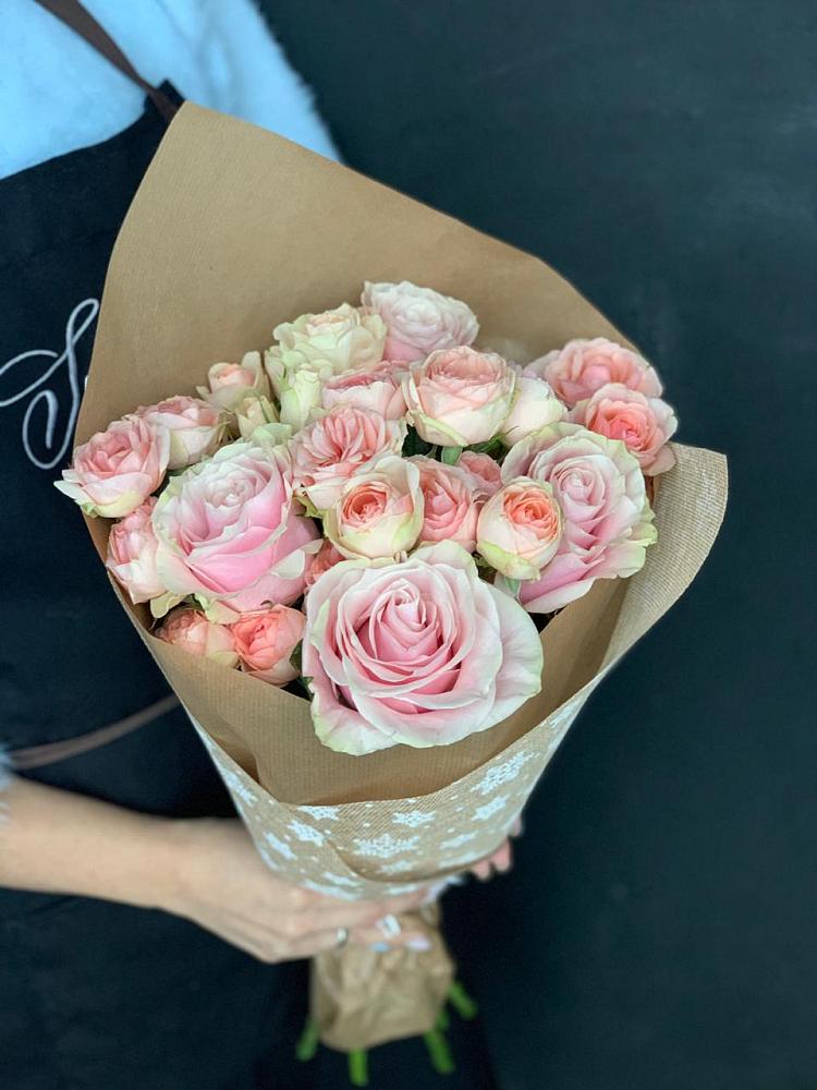 Букет цветов из: Хризантемы и Розы в Рыбаки