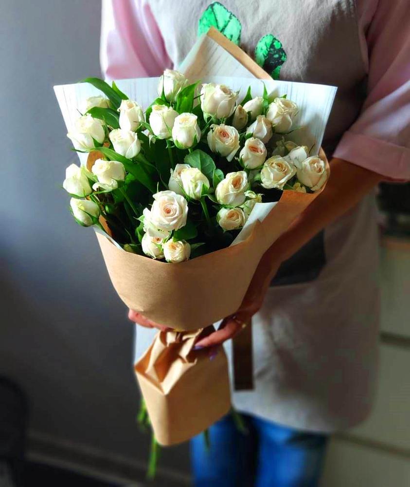 Букет цветов из: Розы в Рыбаки
