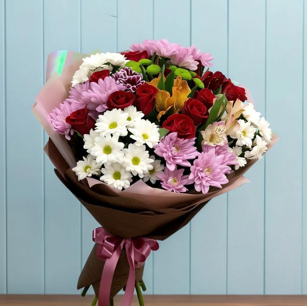 Букет цветов из: Розы, Хризантемы и Альстромерии в Рыбаки