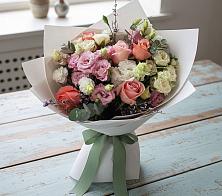 Букет цветов из:  Розы, Лизиантусы и Гвоздики в Рыбаки