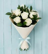 Букет цветов из:  Розы в Рыбаки