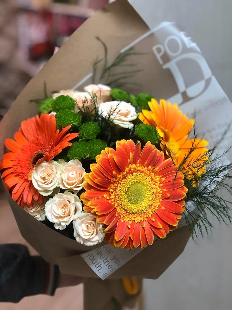 Букет цветов из: Герберы, Хризантемы и Розы в Рыбаки